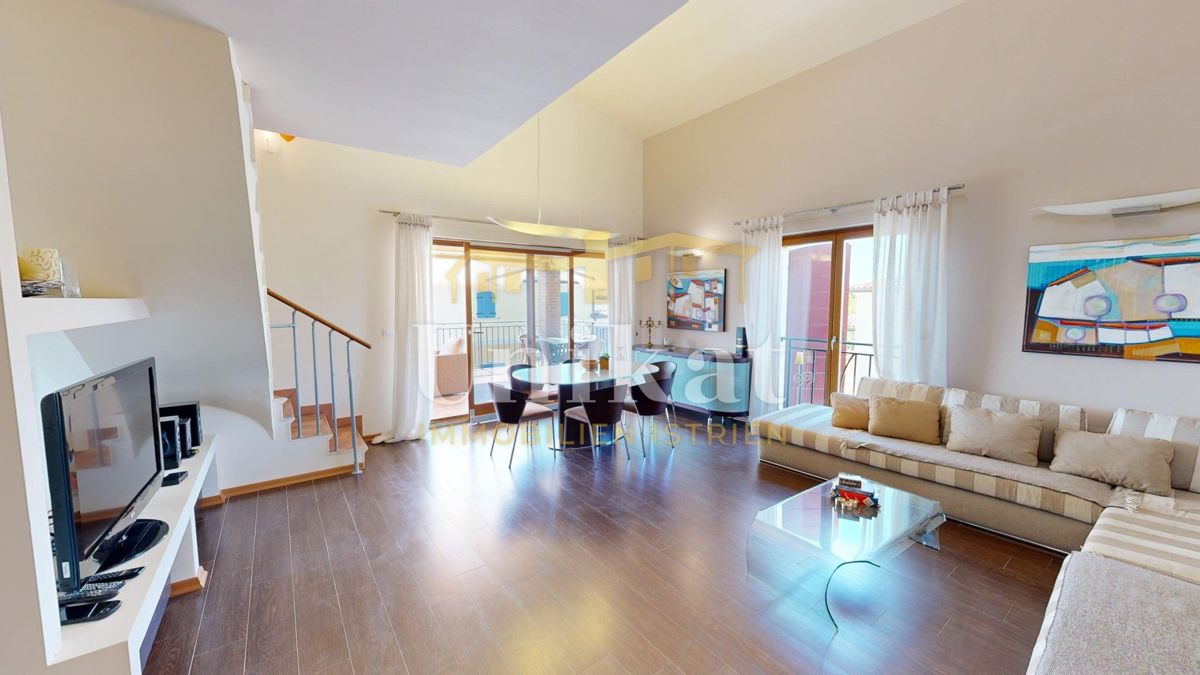 Appartamento su due piani con 4 camere da letto